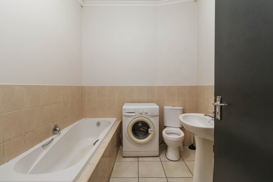 2 Bedroom Property for Sale in Observatory Western Cape